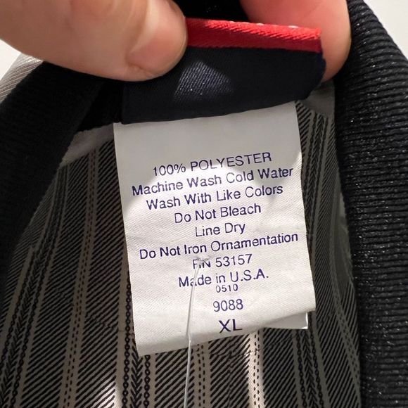 The FINALS 2004 BEN WALLACE Detroit Pistons NBA Majestic Jersey - Picture 7 of 9